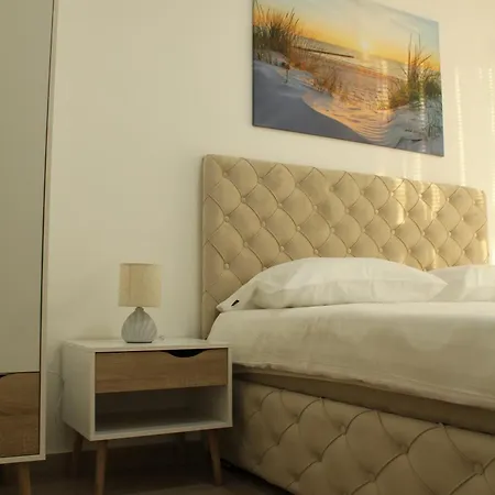 Zemun Apartment *